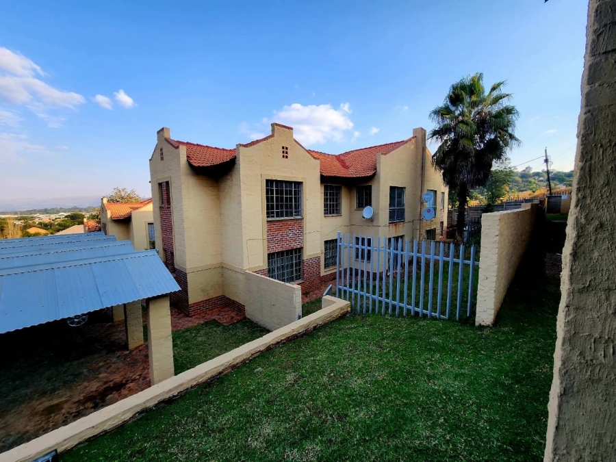 3 Bedroom Property for Sale in Azalea Park North West